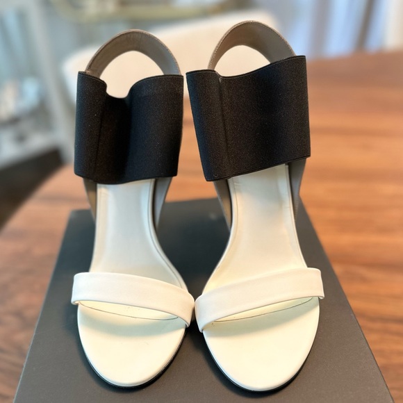 Vince Color Block Heels - Picture 7 of 10